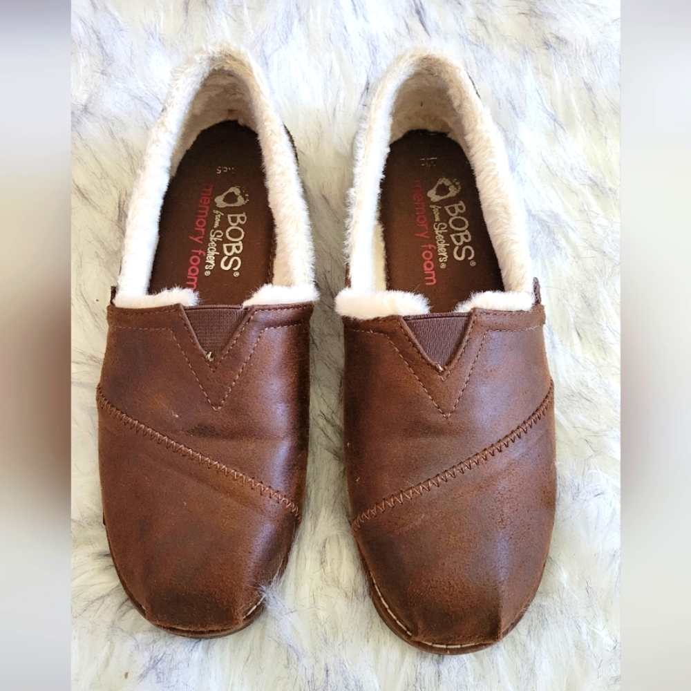 Women's Bobs by Skecuers Brown Chill Lugs Urban Spell Slip-On Shoes